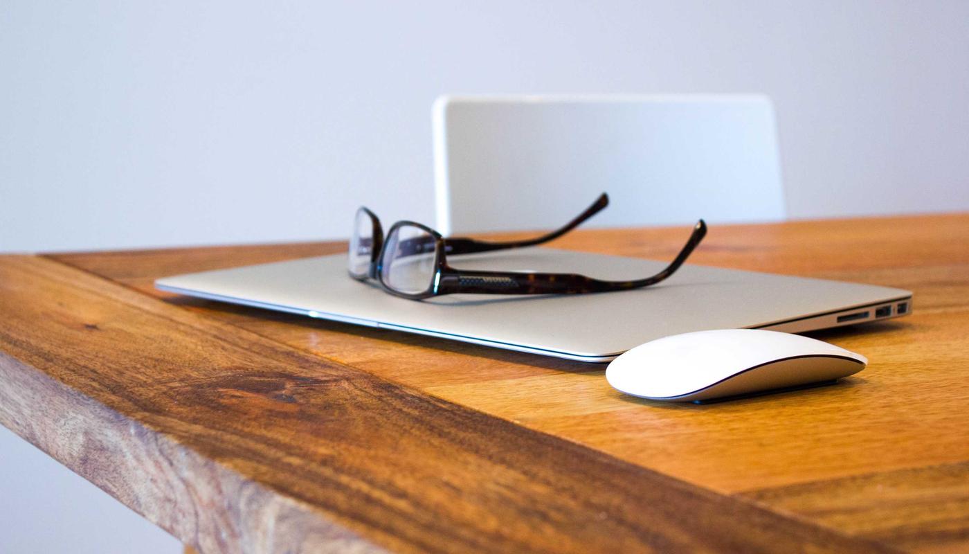 Desktops & workstations